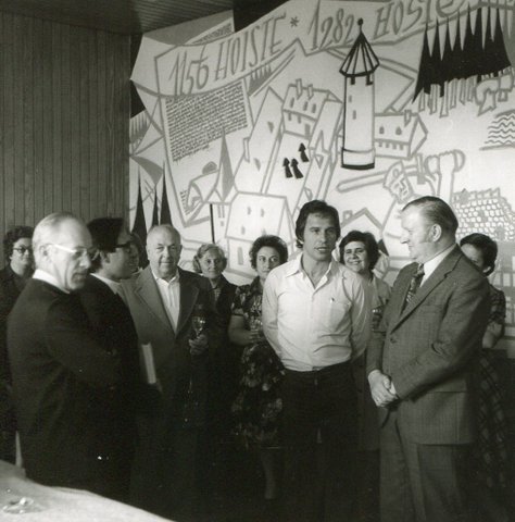 1975